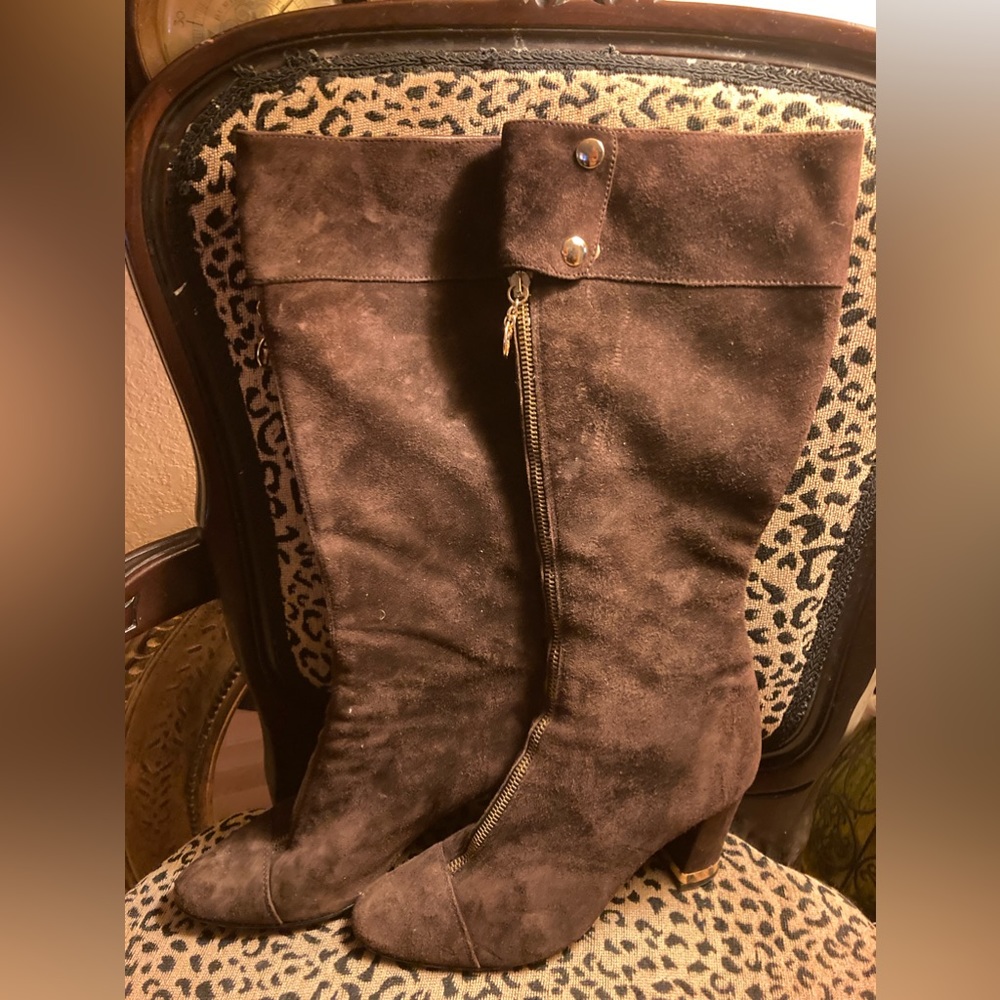 Bellofatto Brown suede boots size 8